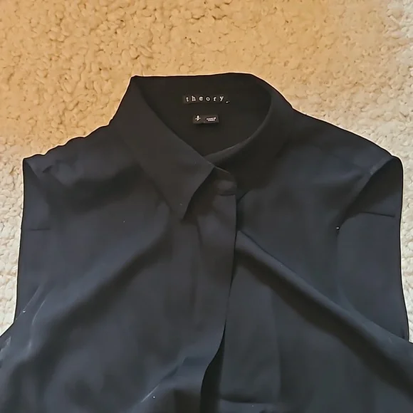 Button down - Picture 2 of 5